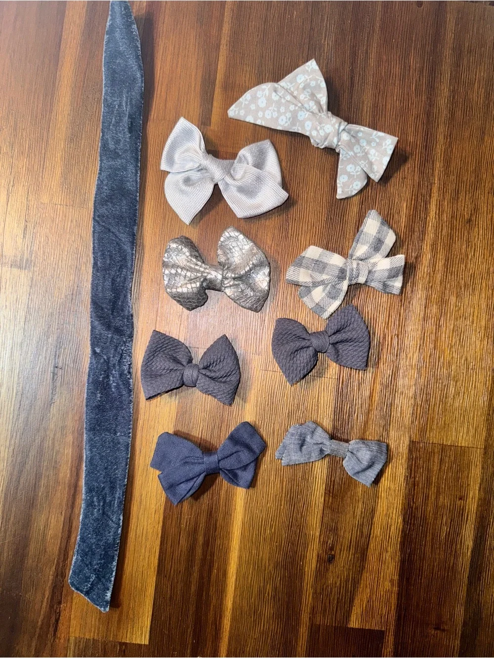 Boutique Hair Bow Bundle Lot 8 Bows + Velvet Hair Tie Gray Baby Toddlers Girls